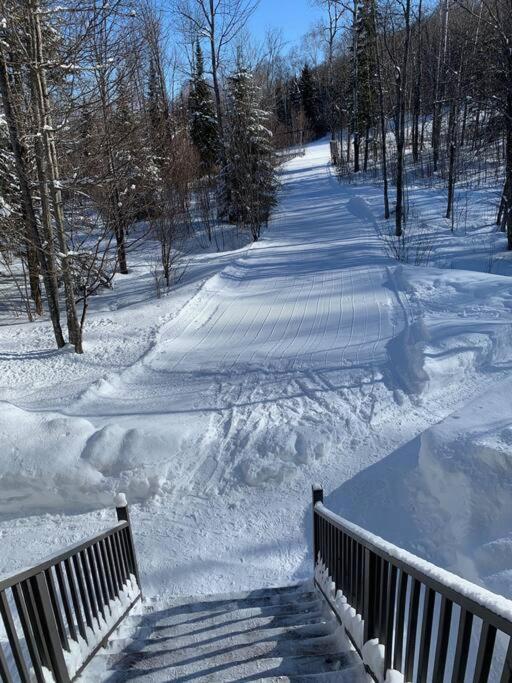 Mont-Blanc Ski Inout Condo W Pool Beach Access Saint-Faustin Dış mekan fotoğraf